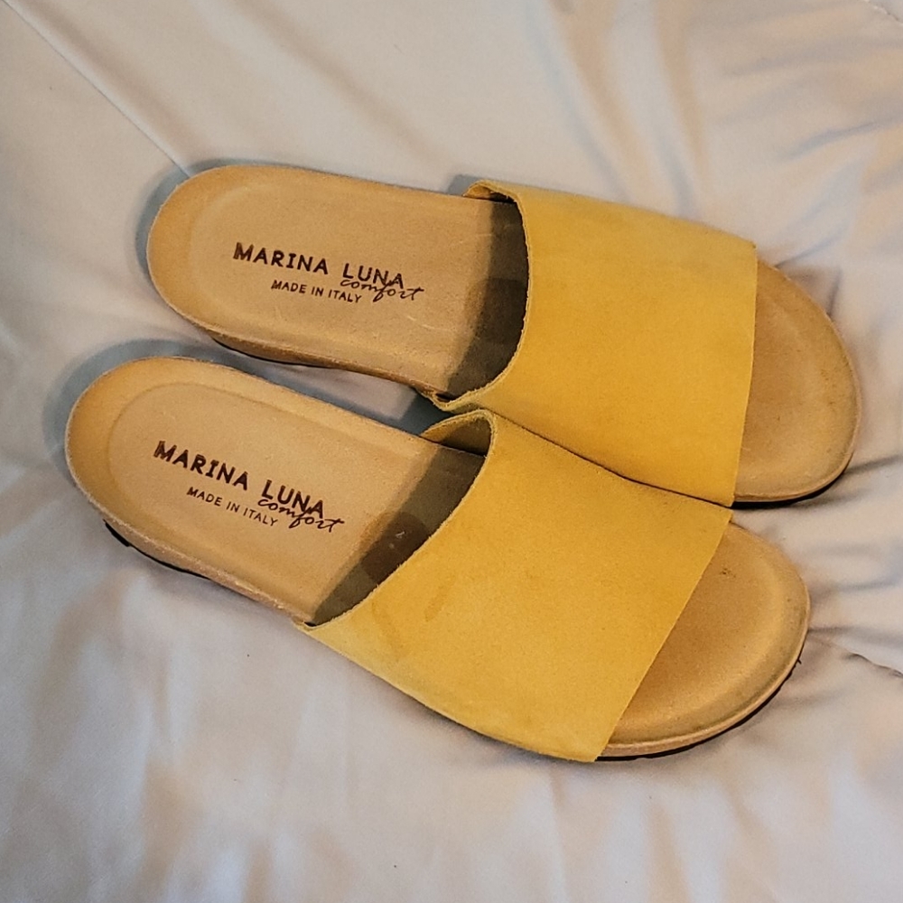 Marina Luna Comfort Yellow Suede Slides